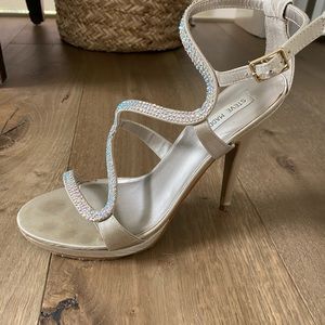 Dress up rhinestone strappy sandals.